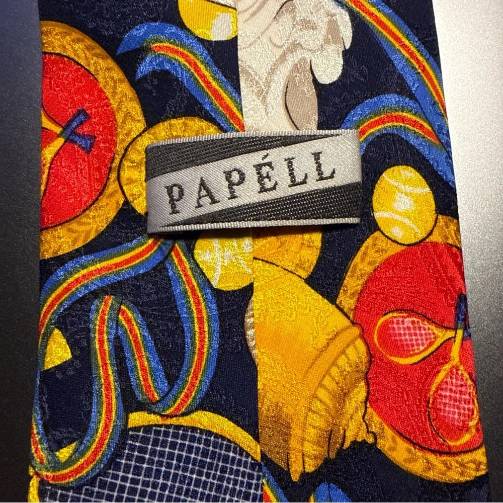 Papell 100% silk tie Tennis Racquets/Trophy/Balls Pre-owned Excellent Condition